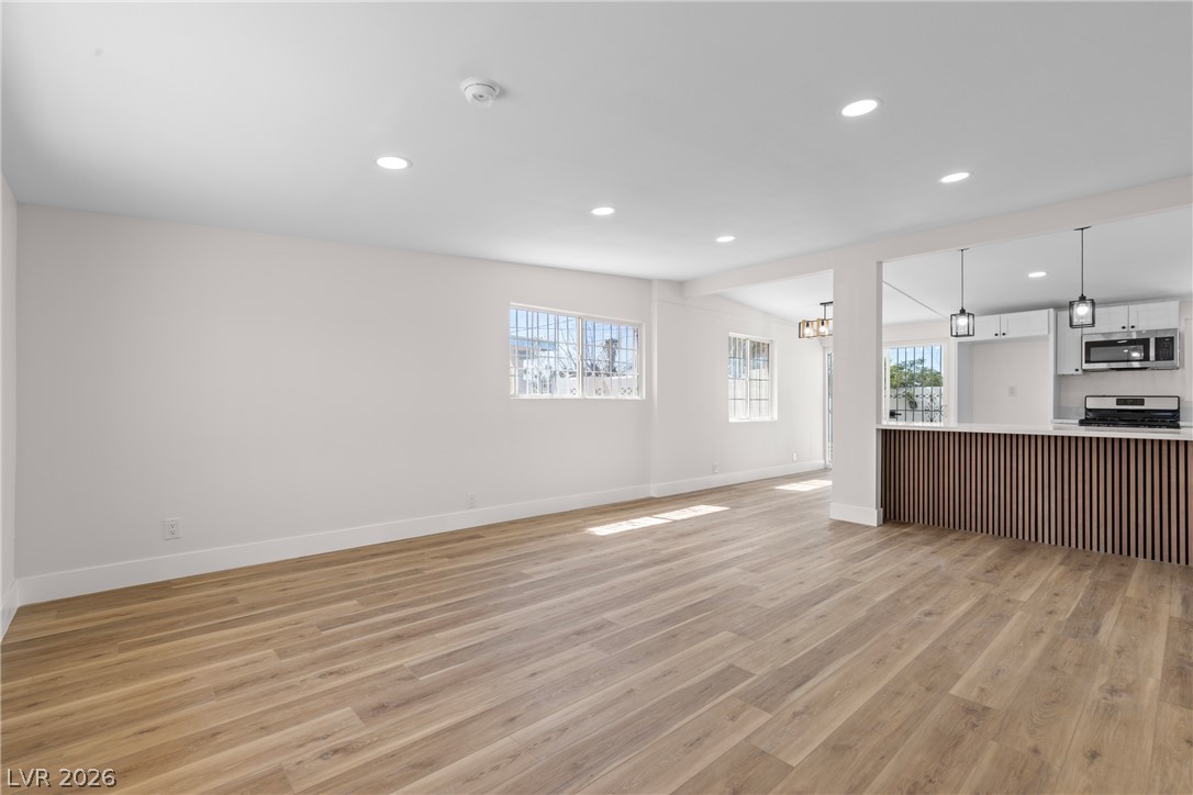 Photo 4 of 1612 Palora Avenue
