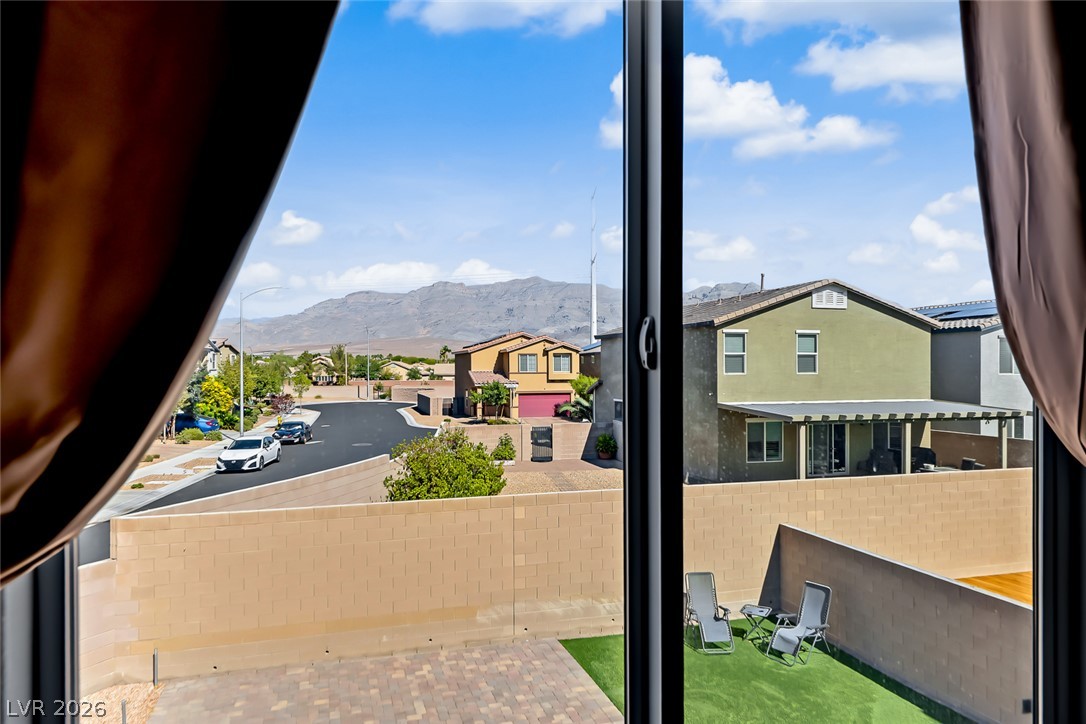 Photo 5 of 3848 Berenices Avenue