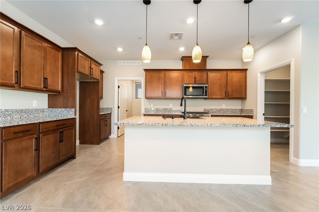 Photo 9 of 37, 53 Lake Bluff Court