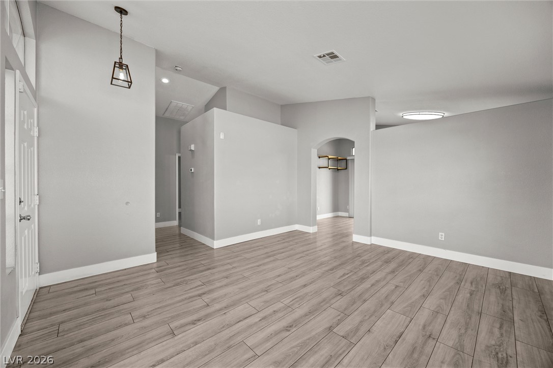 Photo 7 of 26, 6461 Grand Oaks Drive