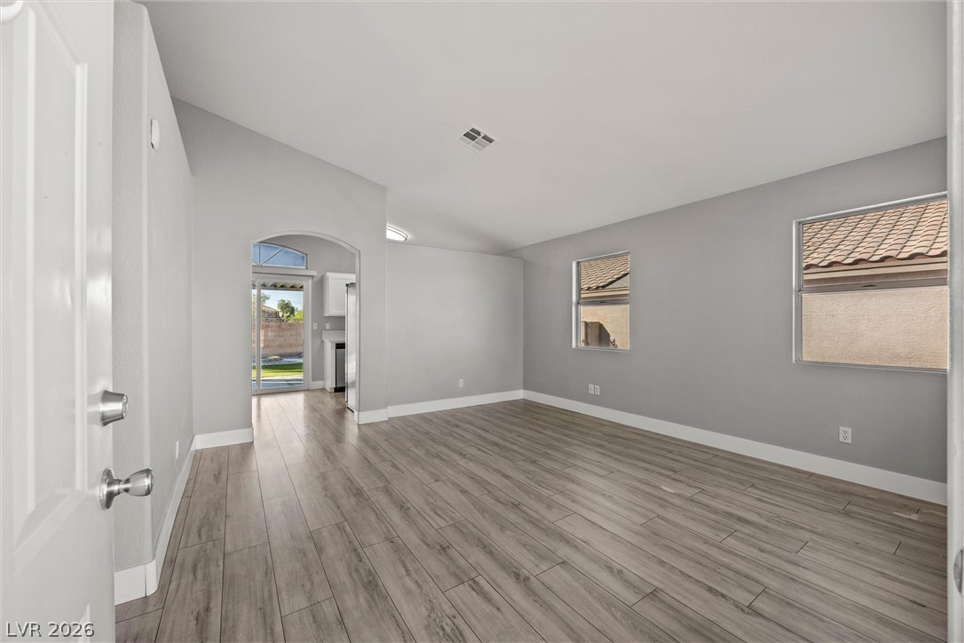 Photo 5 of 6461 Grand Oaks Drive