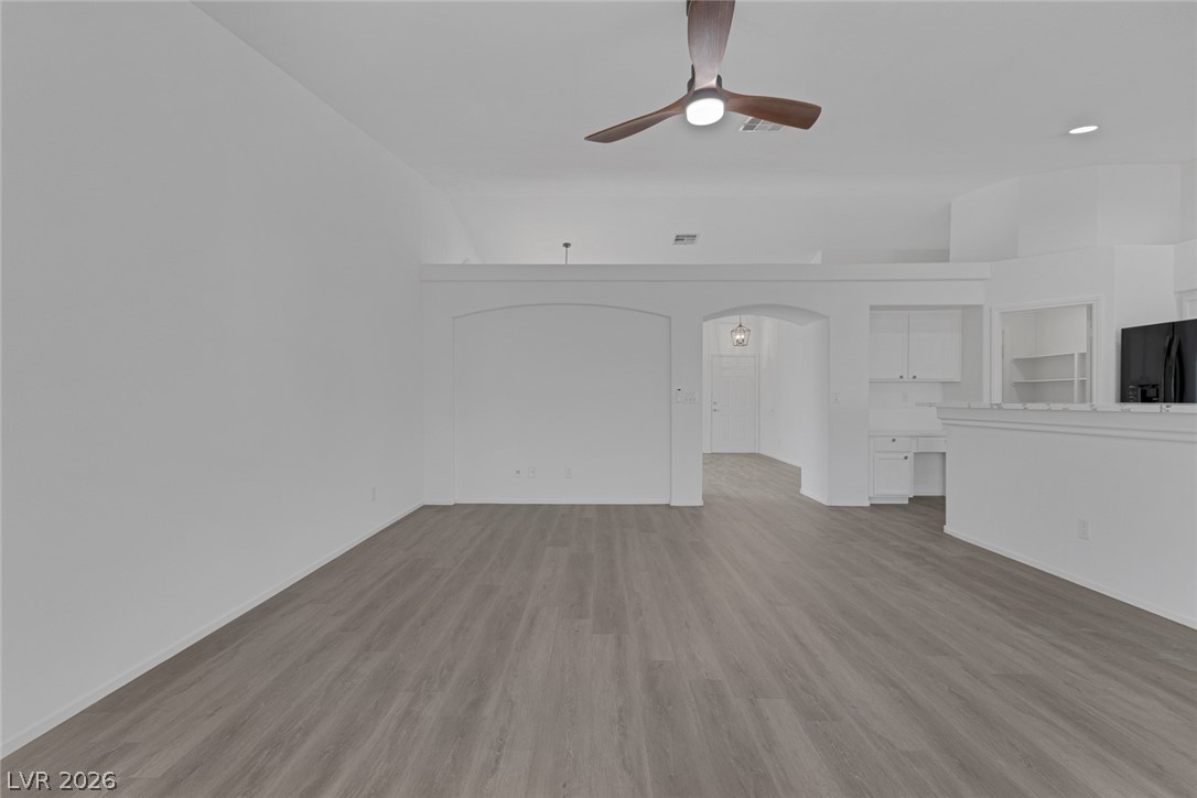 Photo 11 of 48, 5808 Spinnaker Reach Avenue