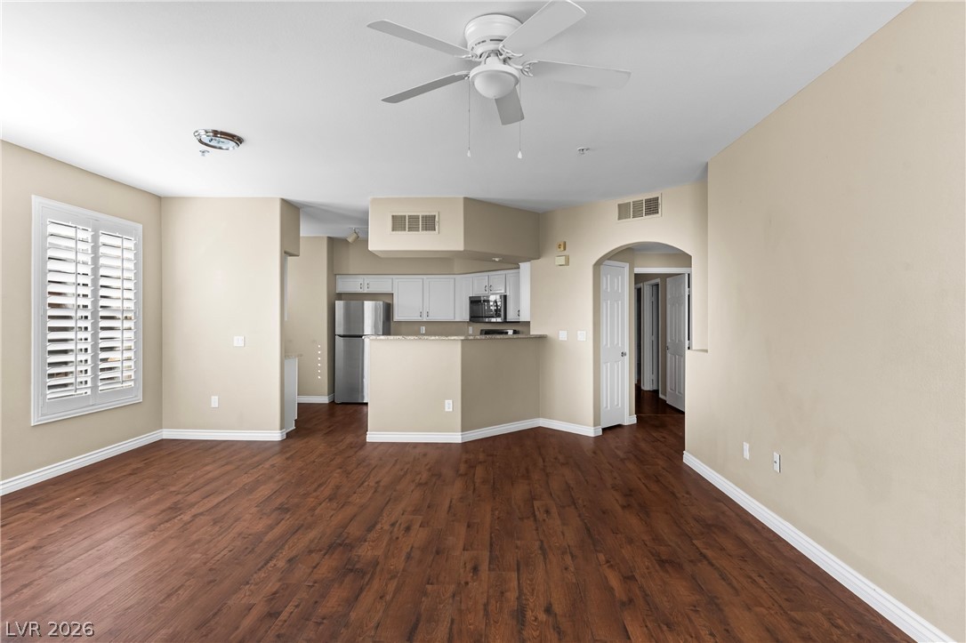 Photo 3 of 3975 N Hualapai Way #167