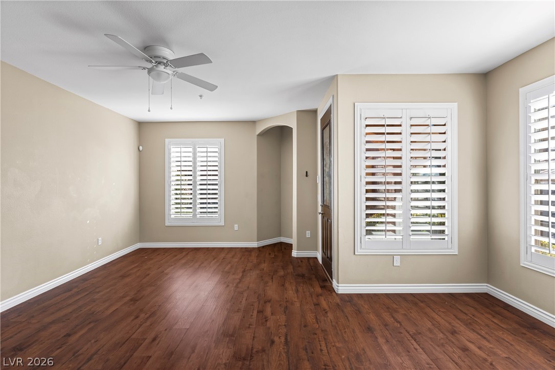Photo 6 of 32, 3975 N Hualapai Way #167