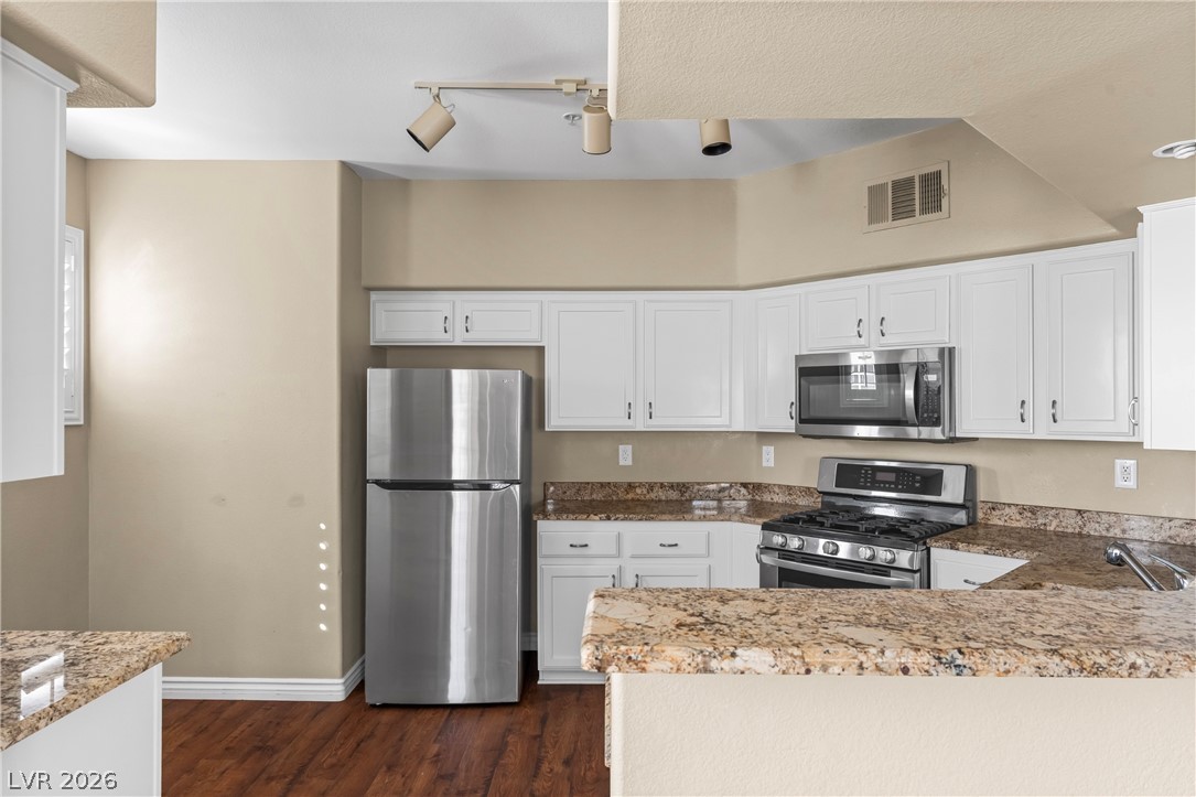 Photo 8 of 32, 3975 N Hualapai Way #167