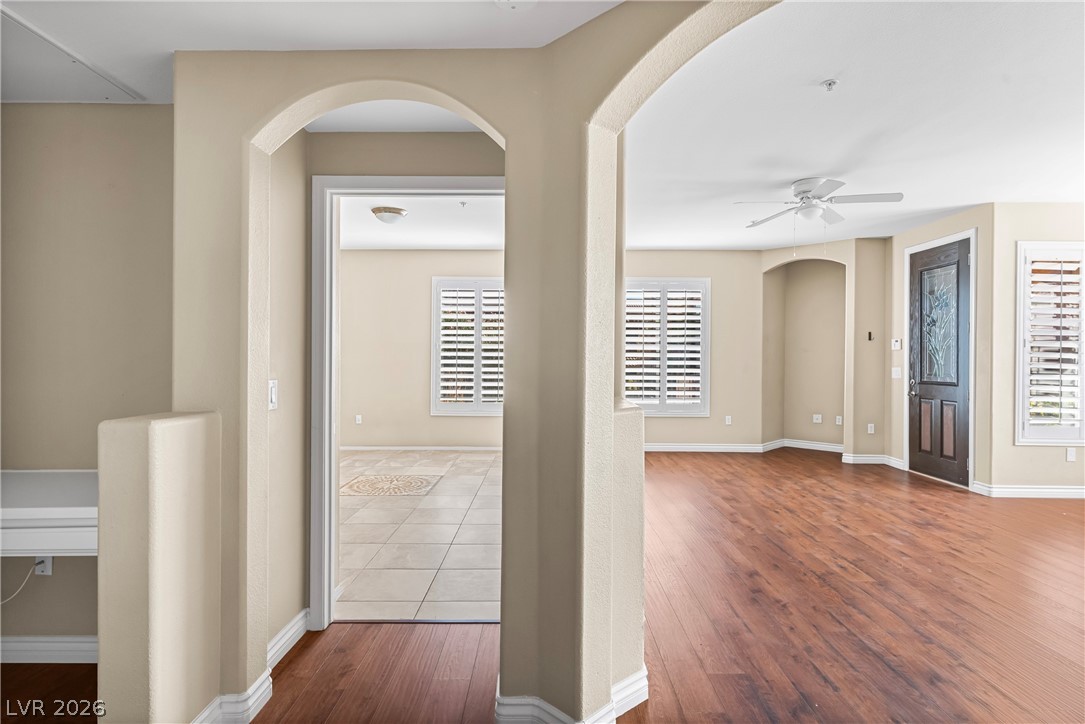 Photo 13 of 32, 3975 N Hualapai Way #167