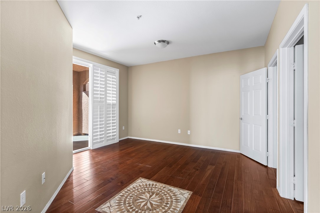 Photo 19 of 32, 3975 N Hualapai Way #167