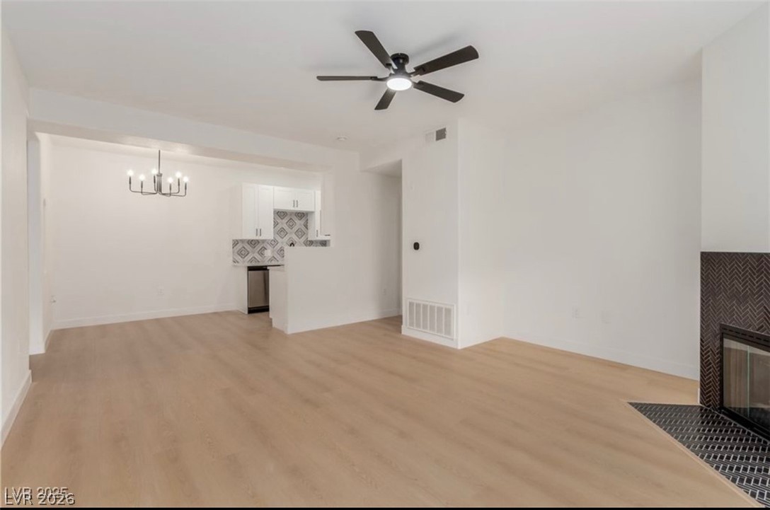 Photo 6 of 15, 3318 N Decatur Boulevard #1020