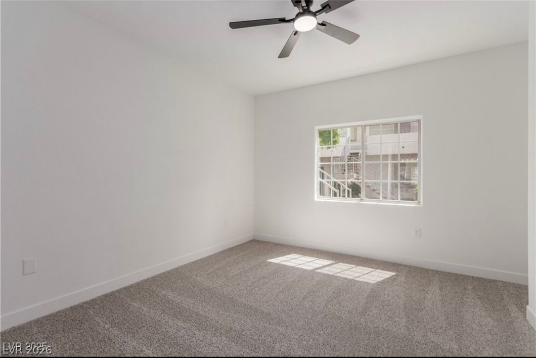 Photo 11 of 15, 3318 N Decatur Boulevard #1020