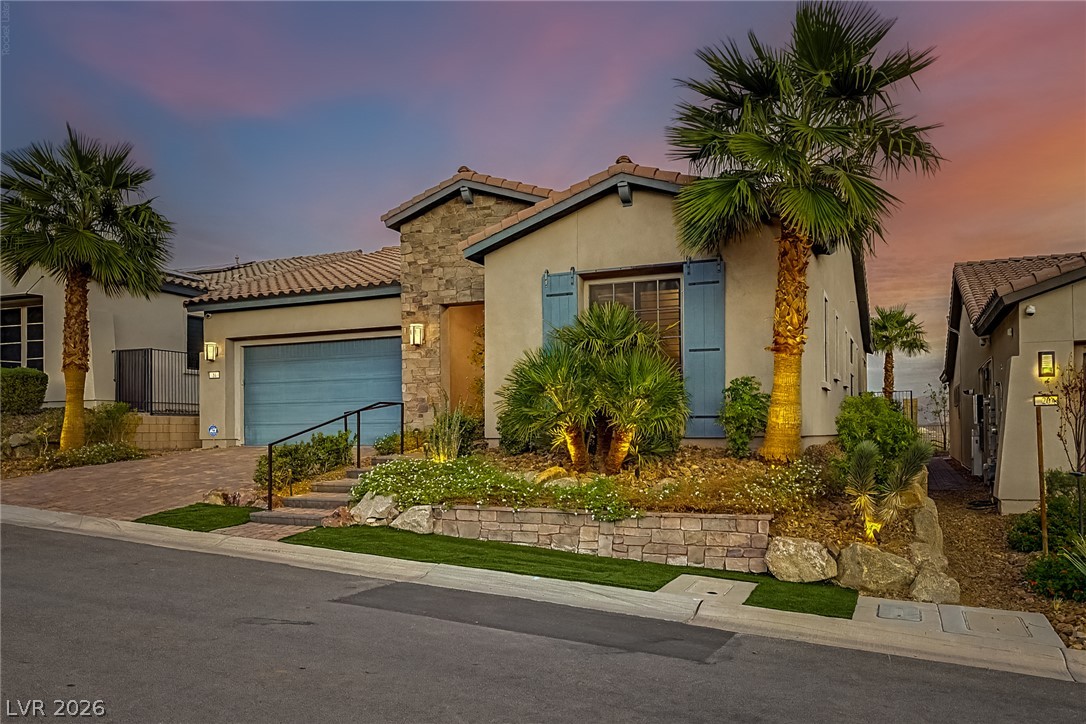 24 Cliffwater Street, Henderson 89011