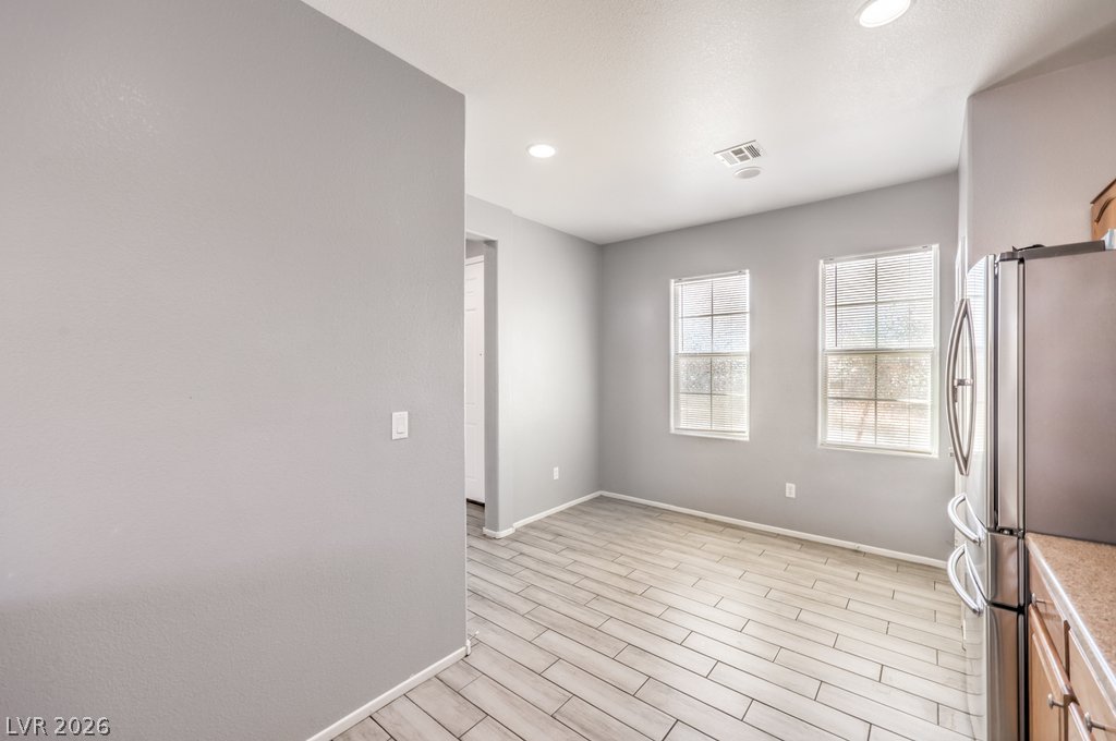 Photo 4 of 10456 Highlands River Street
