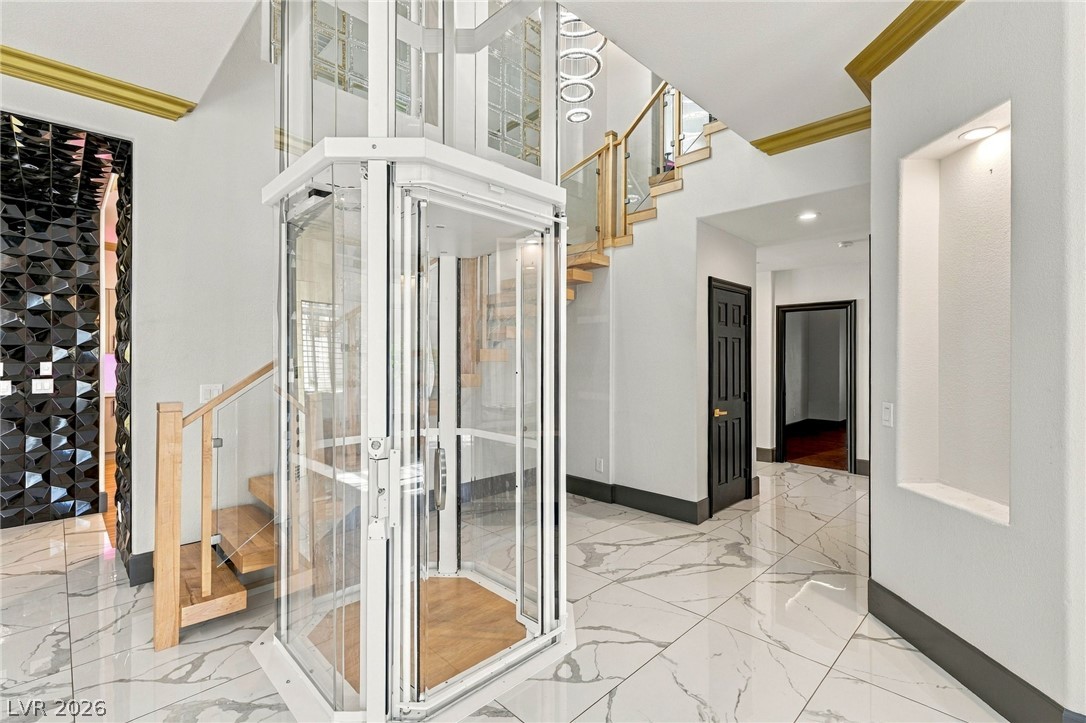 Photo 4 of 9498 Malasana Court