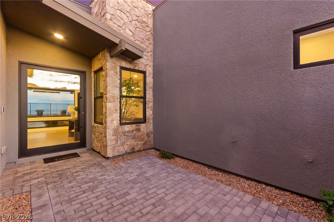 Photo 4 of 810 Bolide Street