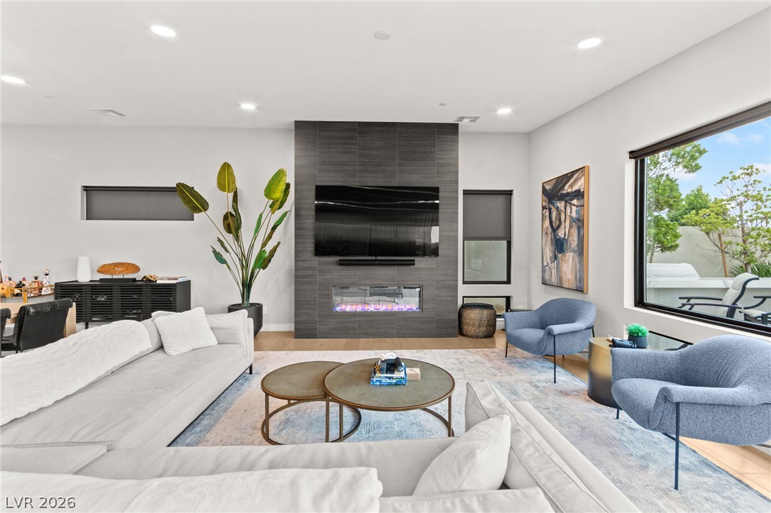 Photo 16 of 73, 810 Bolide Street