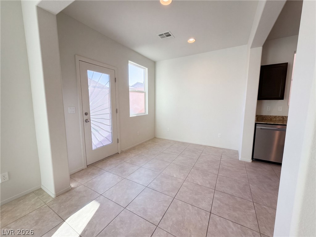 Photo 7 of 21, 10713 Dobbs Avenue