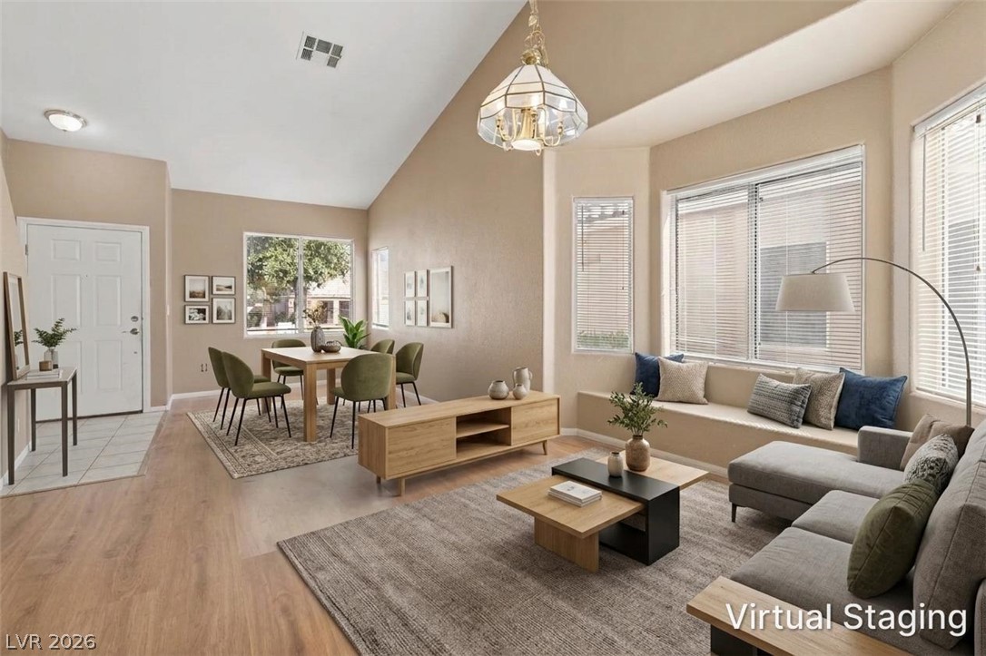 Photo 11 of 48, 1563 Pimlico Hills Street