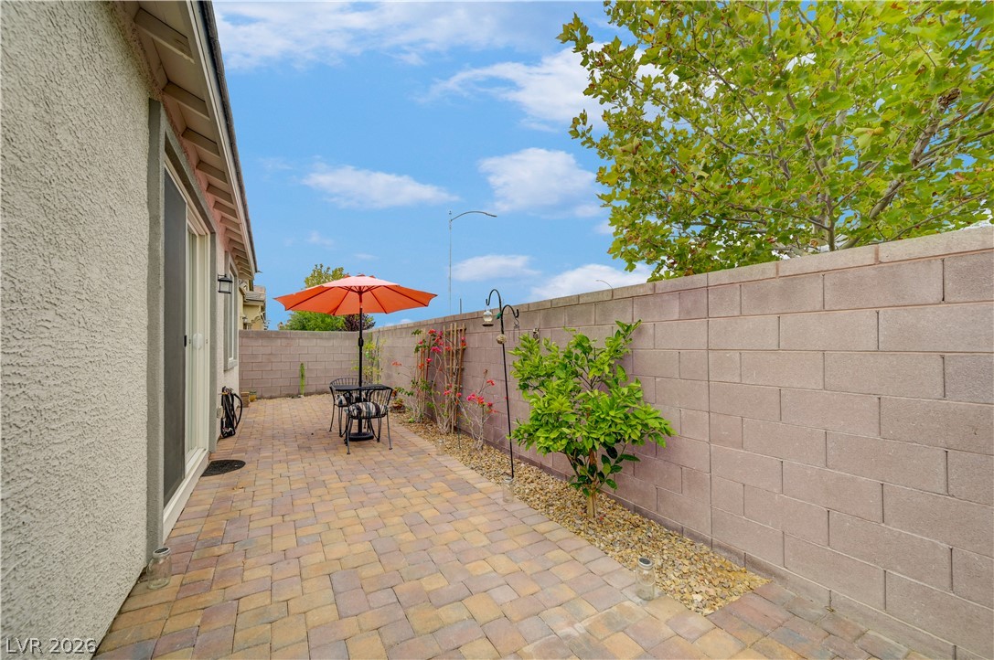 Photo 43 of 64, 1305 Ossa Street
