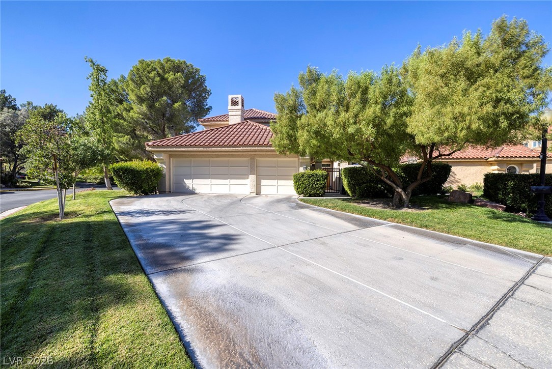 Photo 3 of 7402 Mission Hills Drive