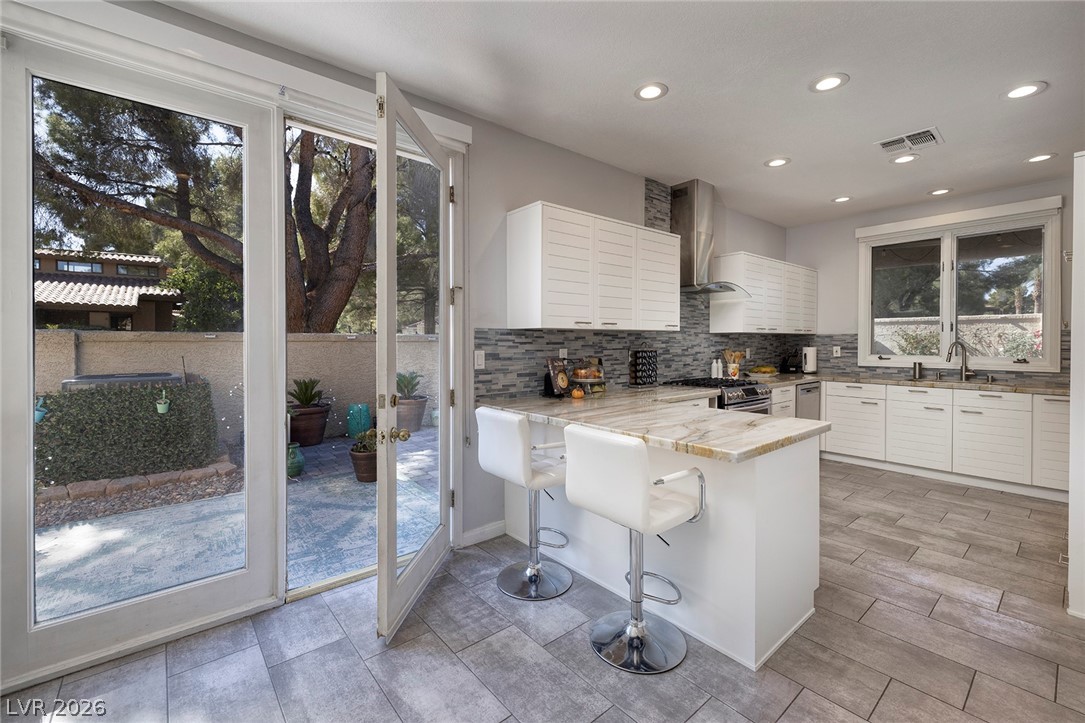 Photo 13 of 62, 7402 Mission Hills Drive