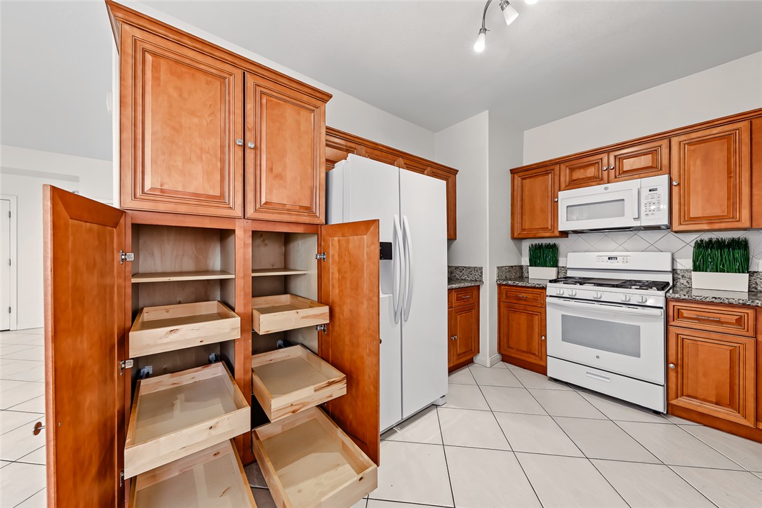Photo 17 of 37, 5776 Alysheba Court