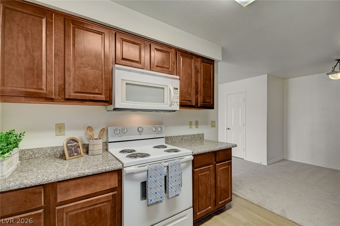 Photo 30 of 47, 5116 River Glen Drive #228