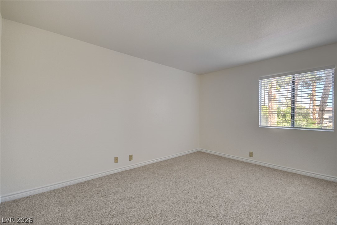 Photo 33 of 47, 5116 River Glen Drive #228
