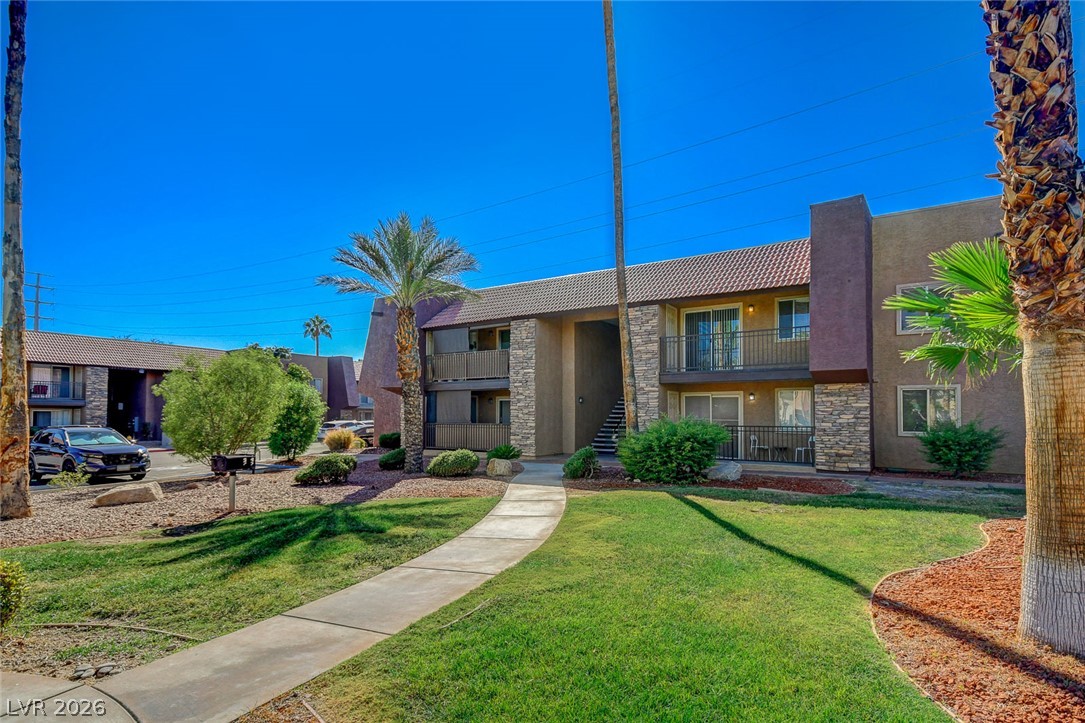 Photo 13 of 47, 5116 River Glen Drive #228
