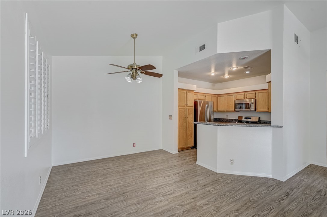 Photo 20 of 51, 5155 W Tropicana Avenue #2016
