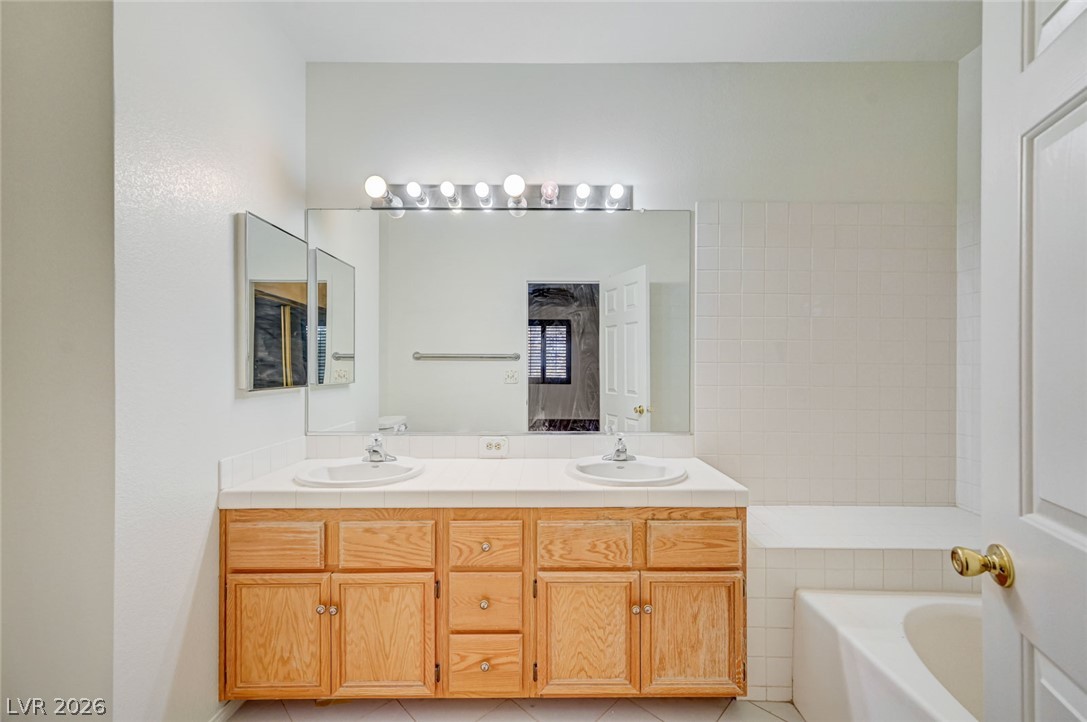 Photo 31 of 51, 5155 W Tropicana Avenue #2016