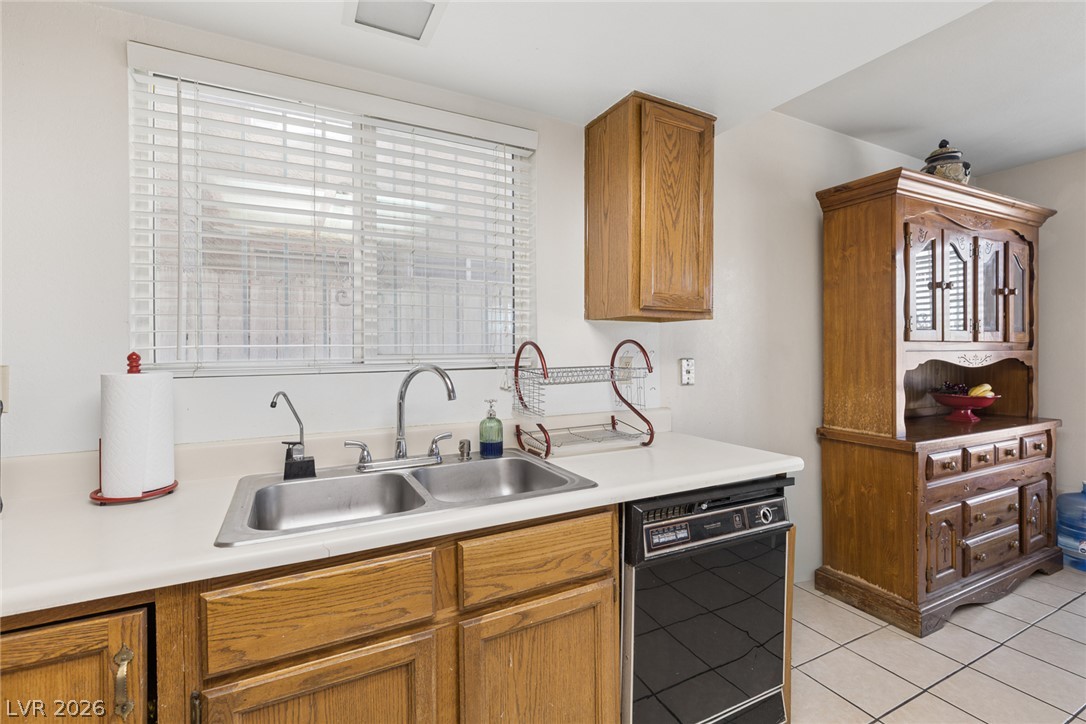 Photo 15 of 30, 4166 Tolkien Avenue