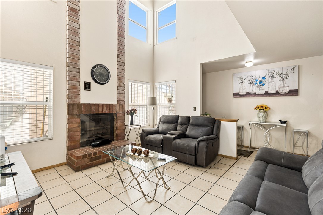 Photo 5 of 4166 Tolkien Avenue