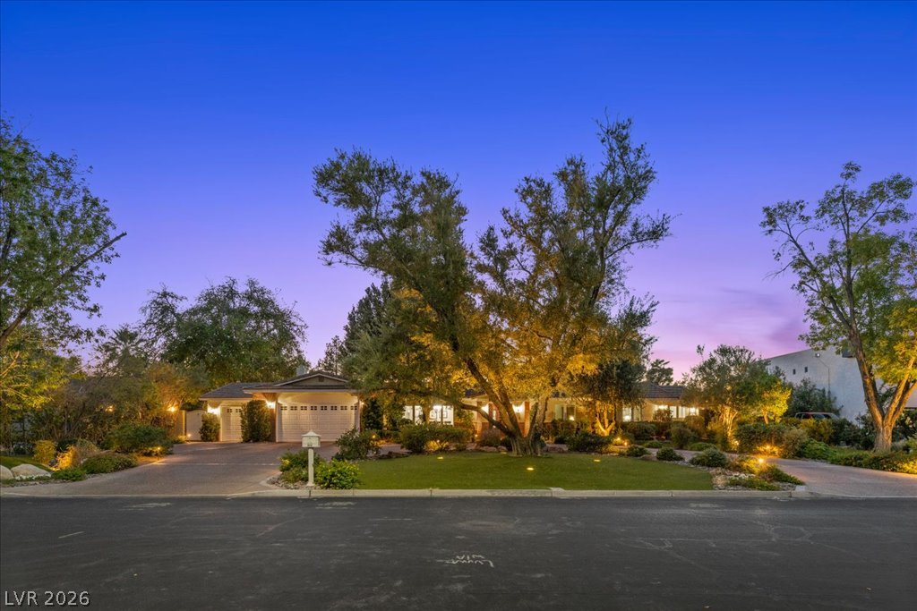 204 Rosemary Lane, Las Vegas 89107
