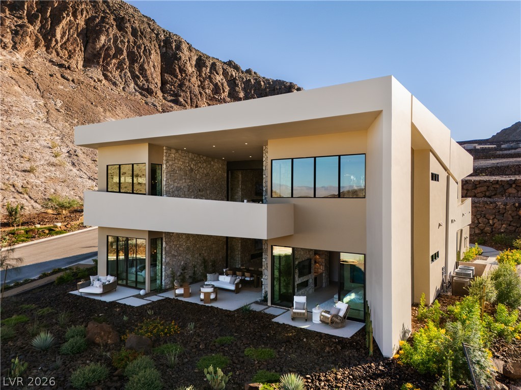 Photo 6 of 10, 16 Kaya Canyon Way #9