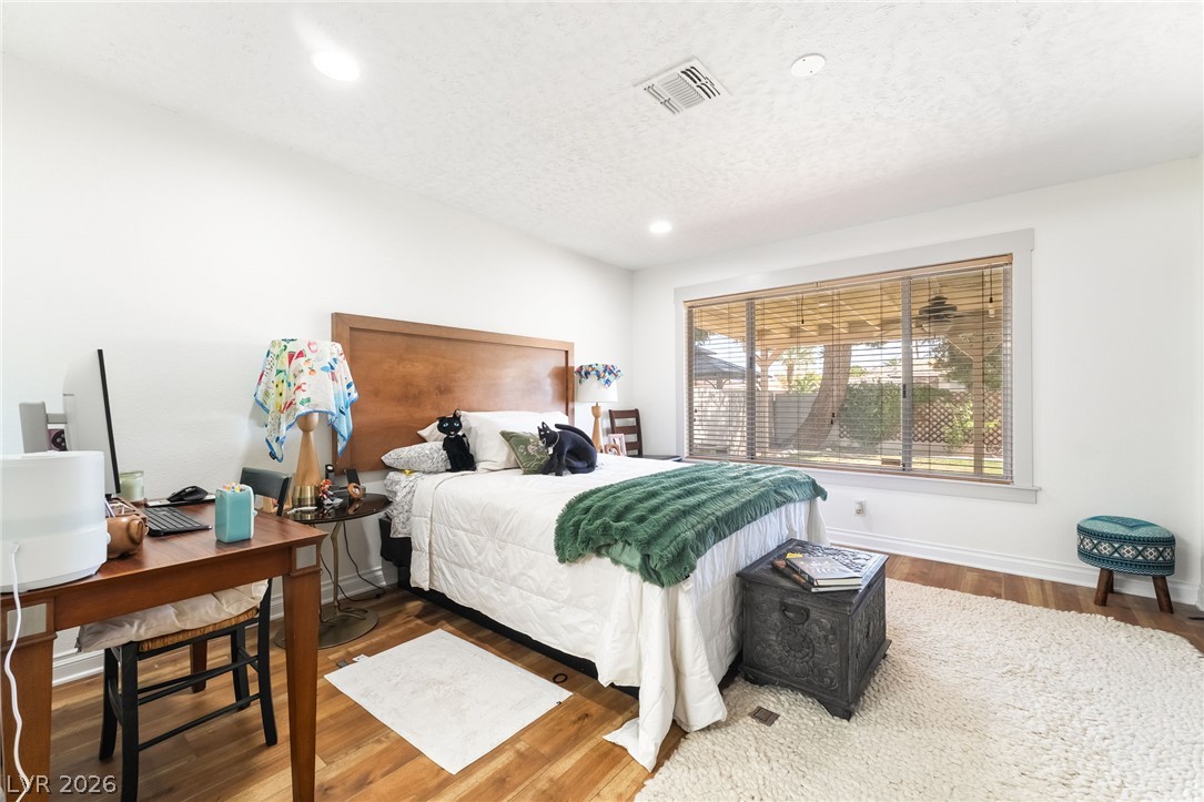 Photo 17 of 30, 8466 Palmada Drive
