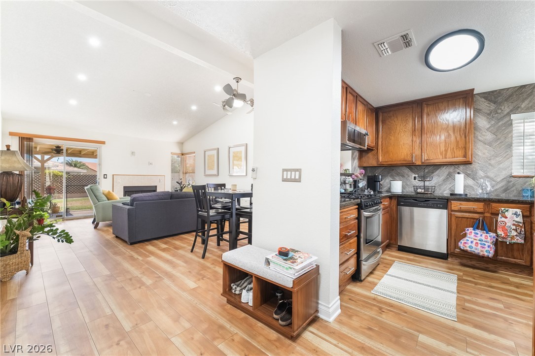 Photo 4 of 8466 Palmada Drive