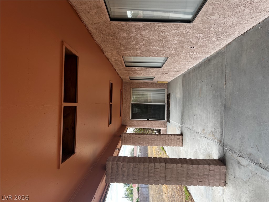 Photo 38 of 57, 6920 Edna Avenue