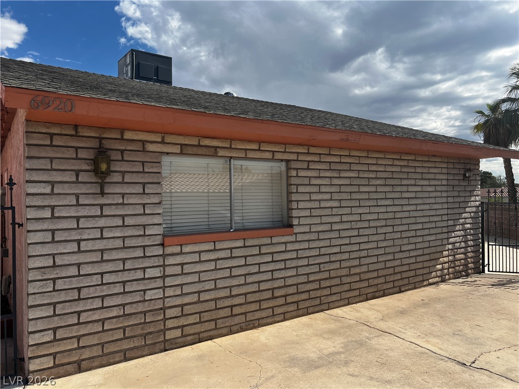 Photo 3 of 6920 Edna Avenue