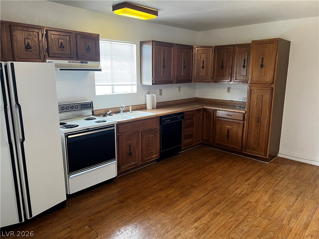 Photo 41 of 57, 6920 Edna Avenue
