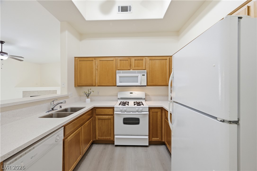 Photo 14 of 31, 8985 S Durango Drive #2164