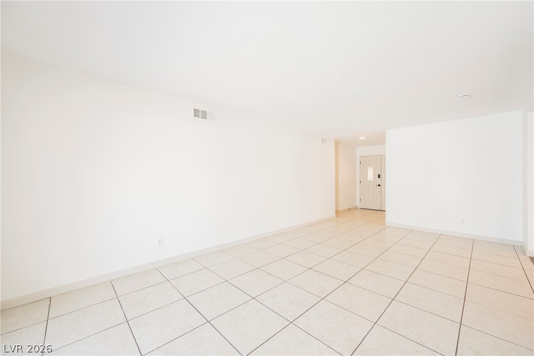 Photo 5 of 2302 Wagonwheel Avenue
