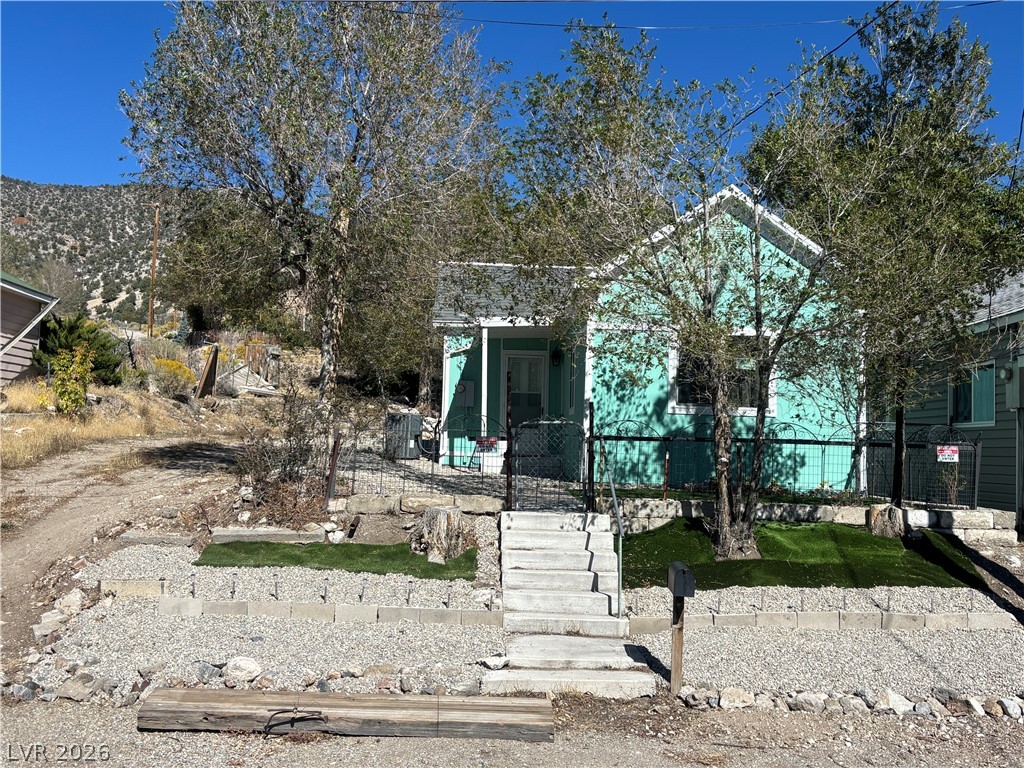 Photo 3 of 734 Ely Street