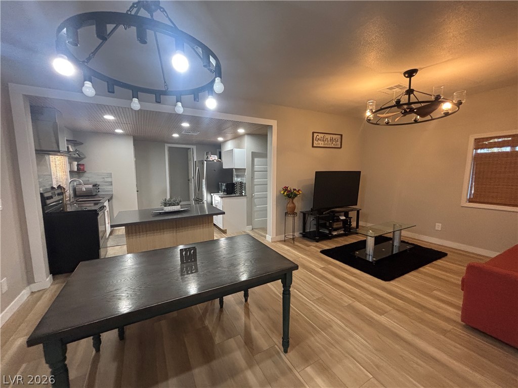 Photo 8 of 26, 734 Ely Street