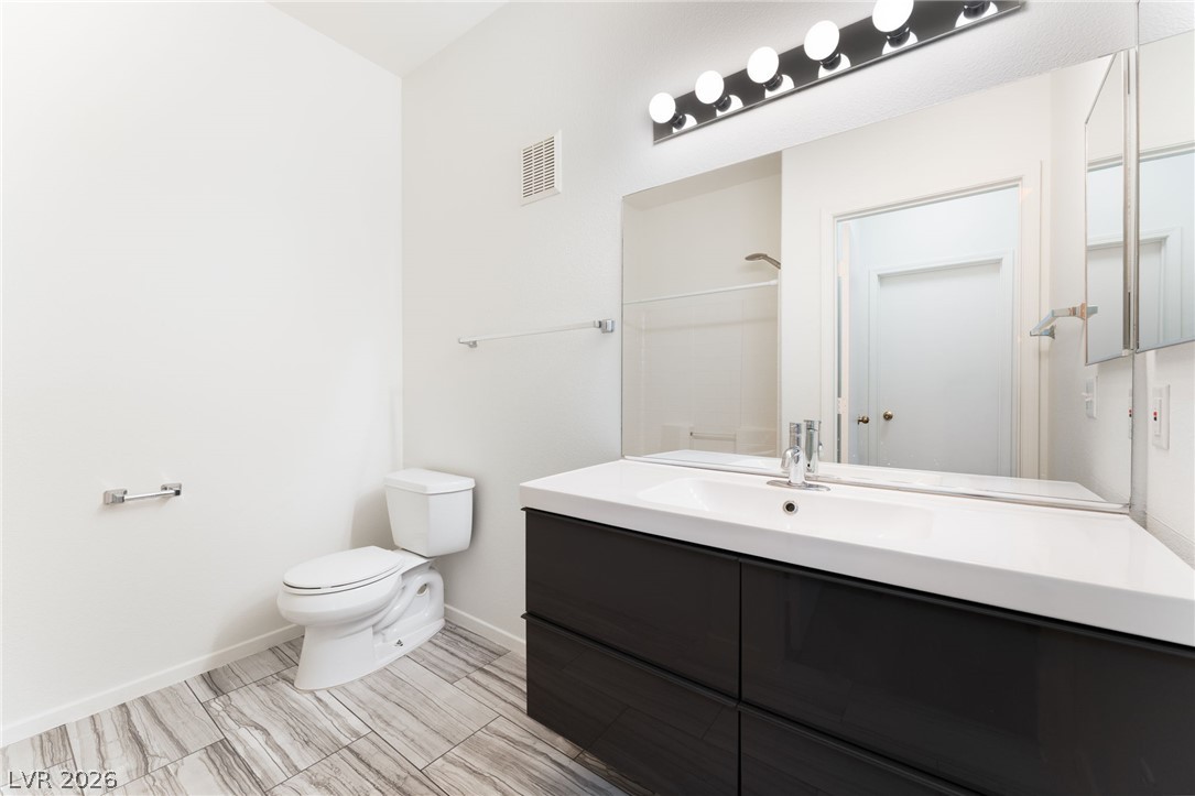 Photo 32 of 41, 909 Domnus Lane #203
