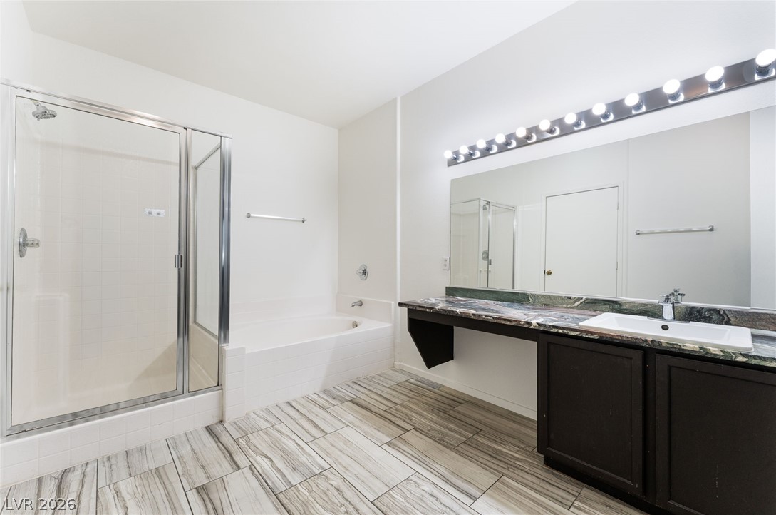 Photo 25 of 41, 909 Domnus Lane #203