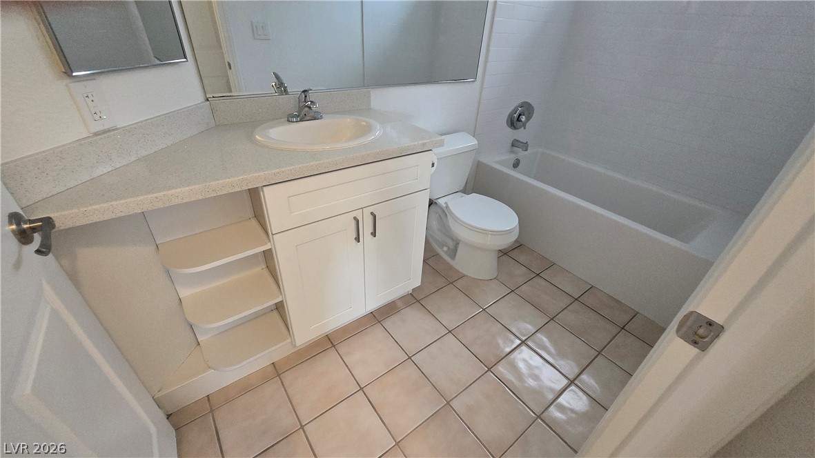 Photo 18 of 37, 3320 S Fort Apache Road #128