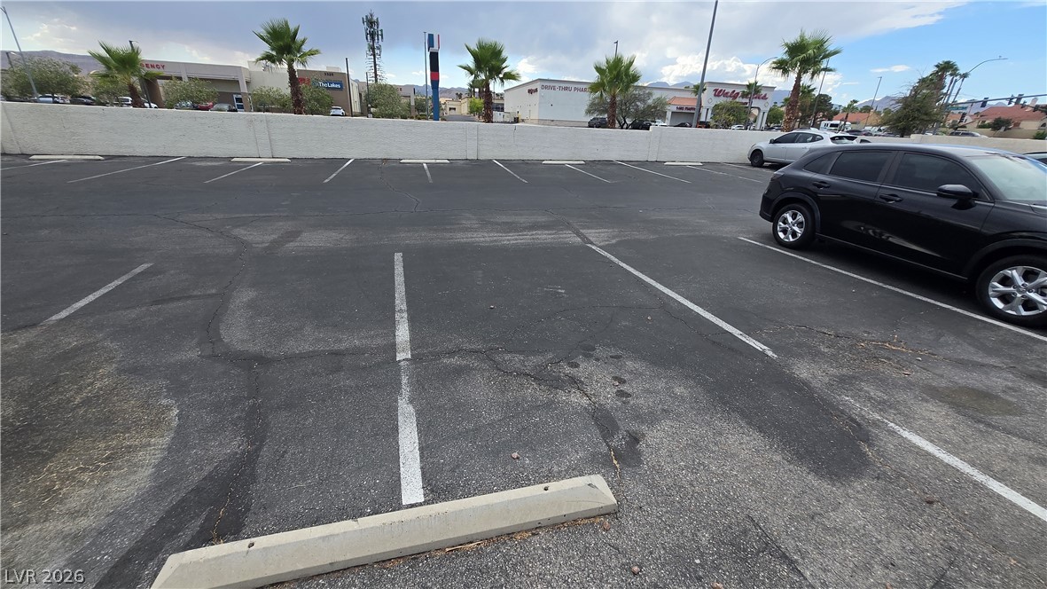 Photo 19 of 37, 3320 S Fort Apache Road #128