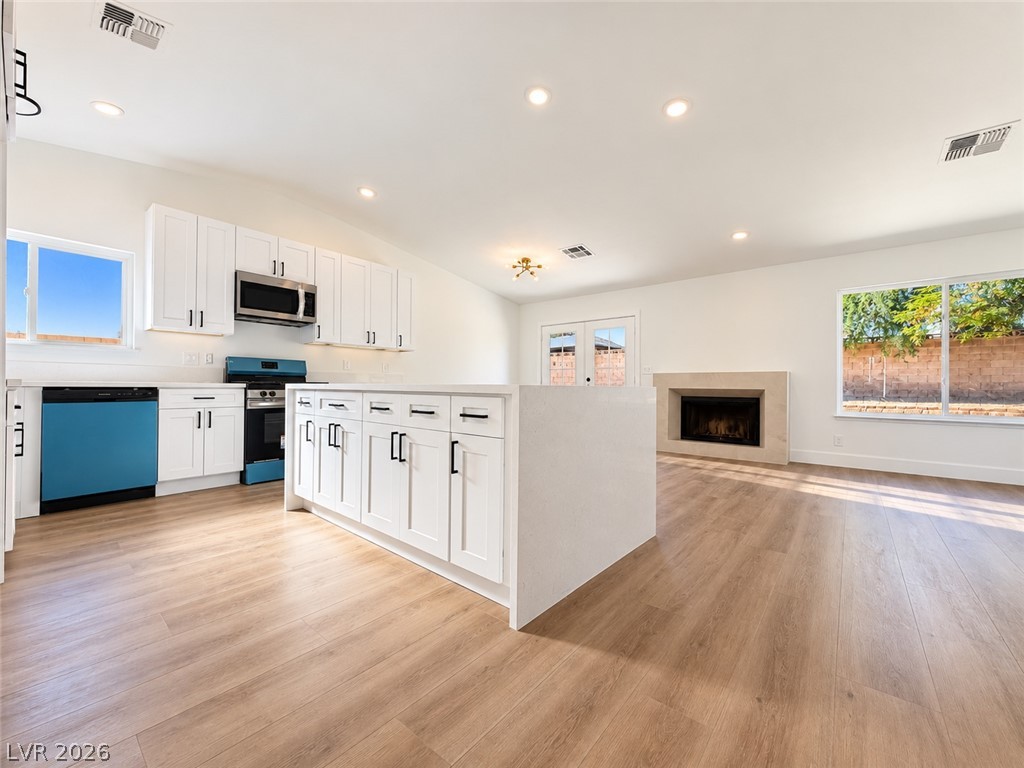 Photo 6 of 34, 7157 Sixshooter Drive