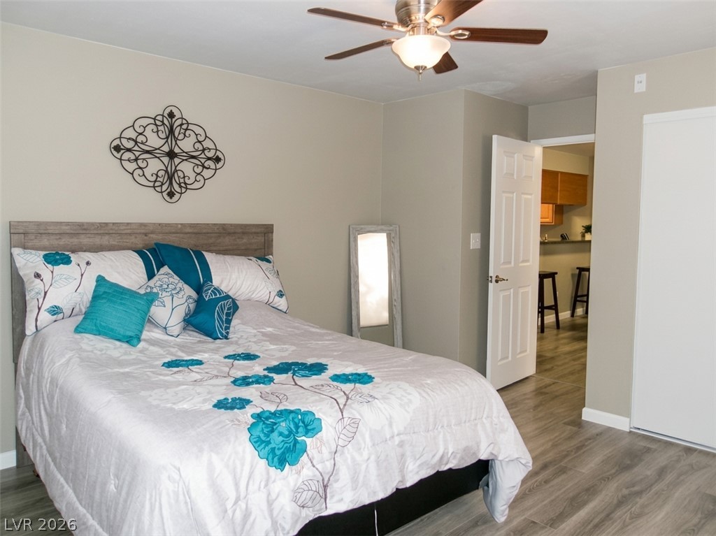 Photo 10 of 19, 2016 Mesquite Lane #204