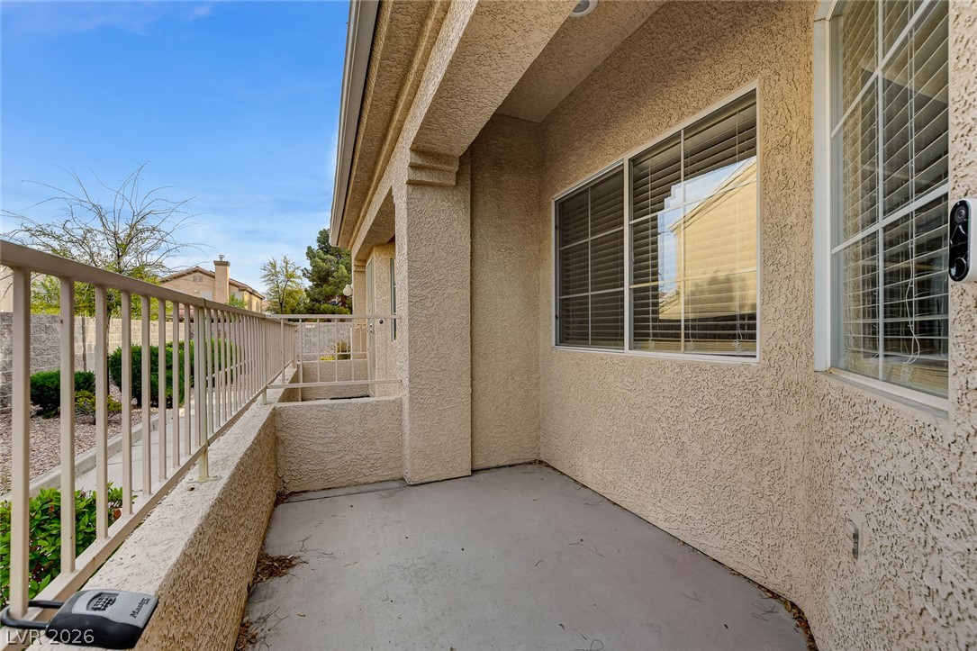 Photo 4 of 1302 Dusty Creek Street