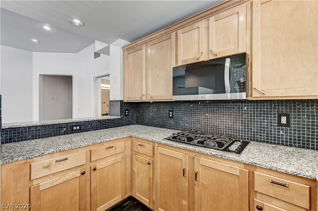 Photo 23 of 35, 75 E Agate Avenue #303